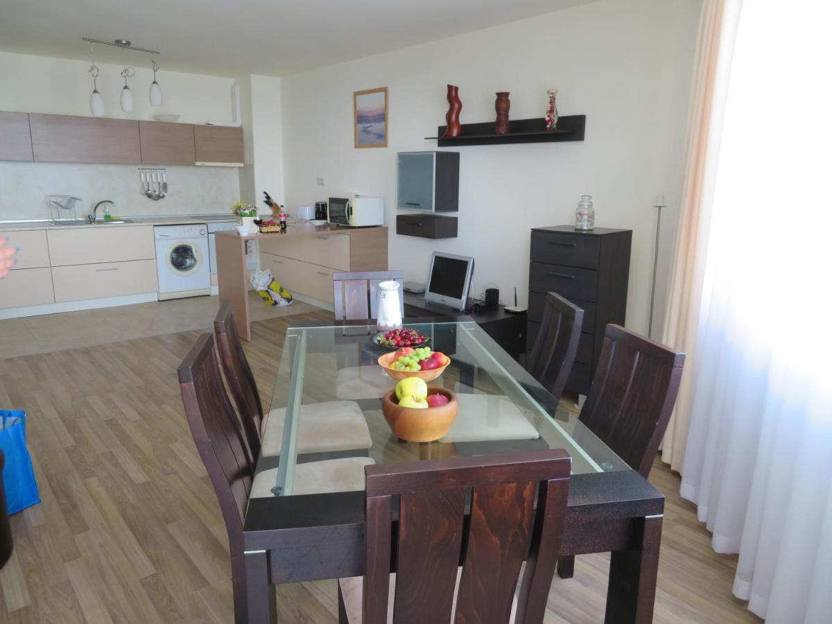 Апартаменти Свети Георги - Saint George Apartments Καβάρνα Εξωτερικό φωτογραφία