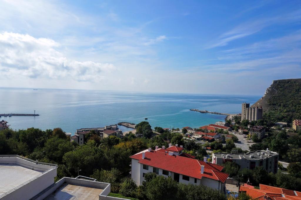 Апартаменти Свети Георги - Saint George Apartments Καβάρνα Εξωτερικό φωτογραφία
