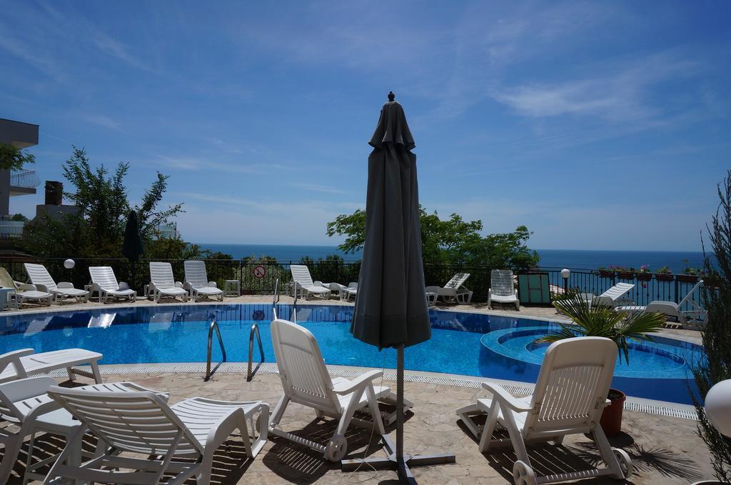 Апартаменти Свети Георги - Saint George Apartments Καβάρνα Εξωτερικό φωτογραφία